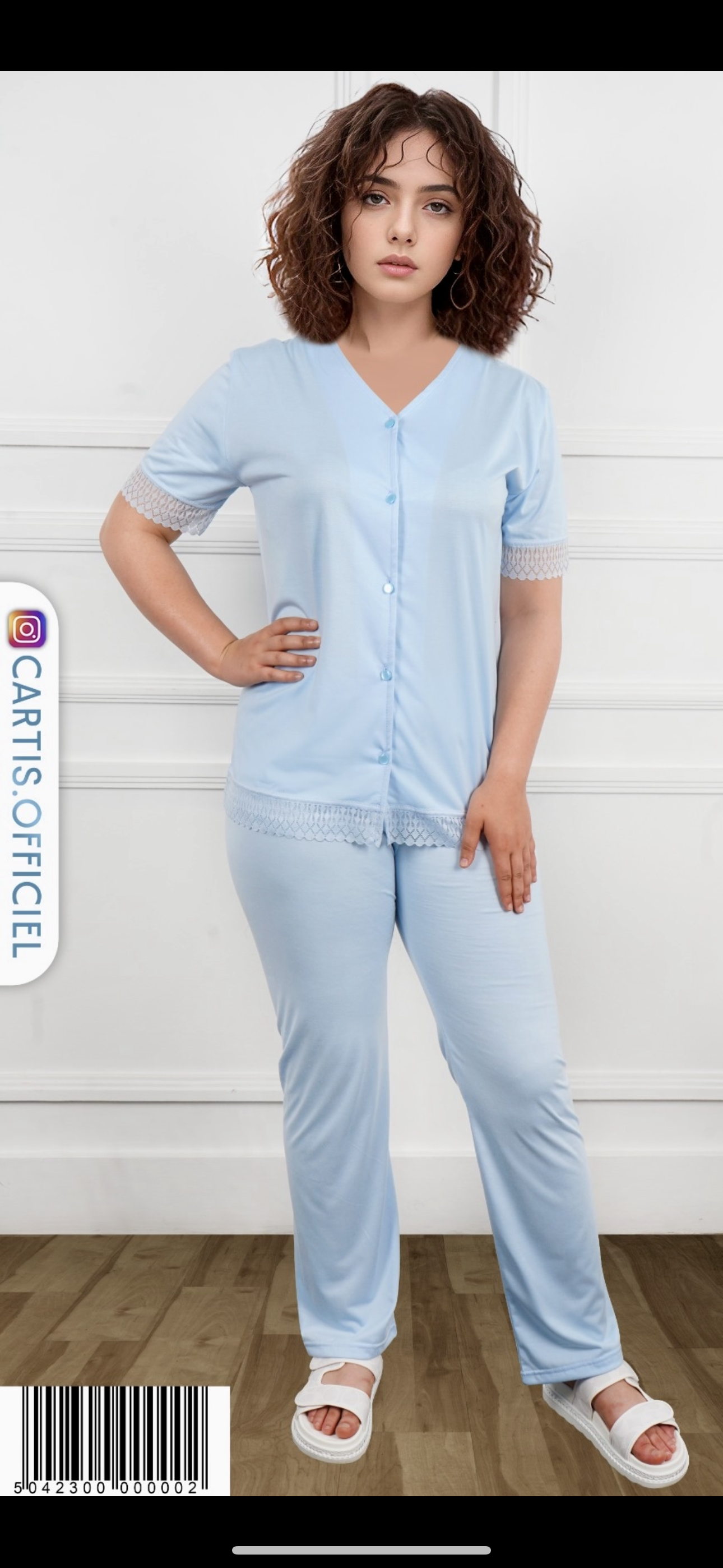 Pyjama avec Bouton Col V